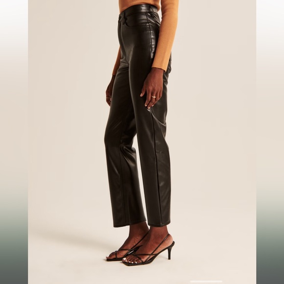 Abercrombie & Fitch The Ankle Straight Ultra High Rise Faux Leather pants size 4 - Picture 2 of 8